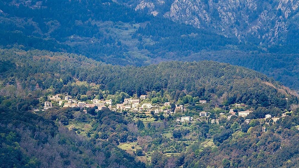 Isolaccio-di-Fiumorbo