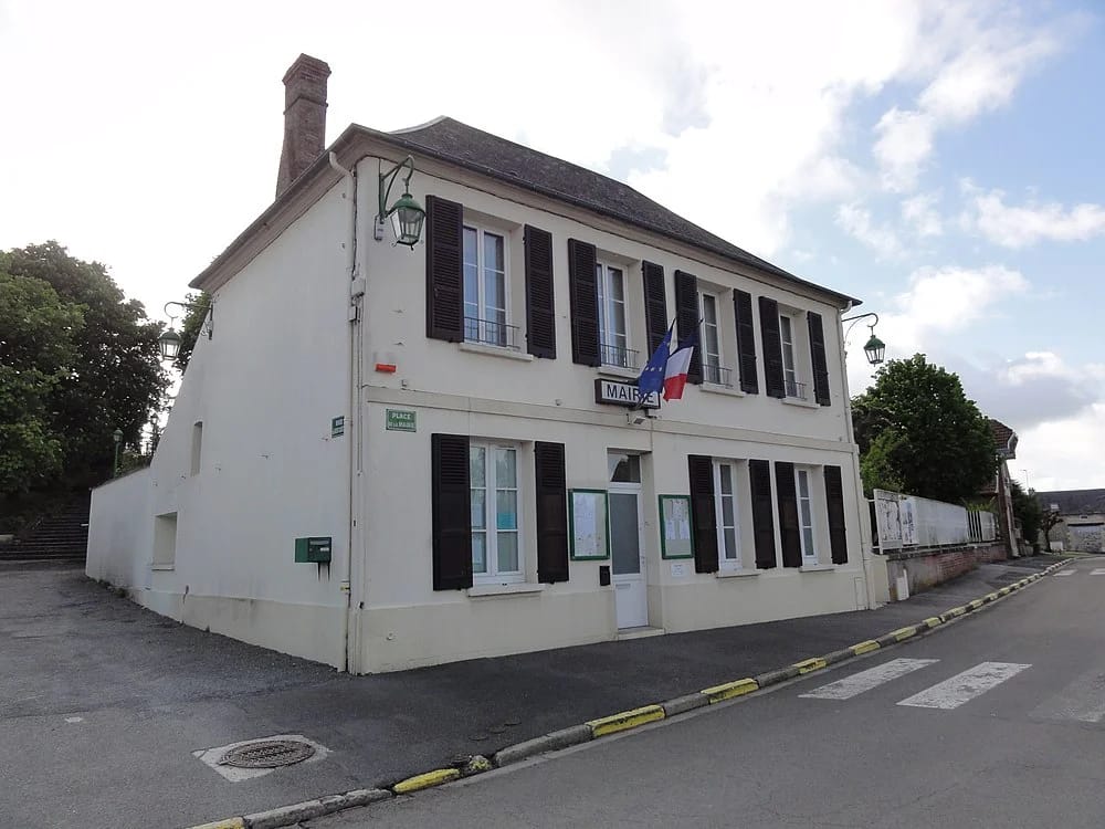 Panneaux solaires à Clacy-et-Thierret