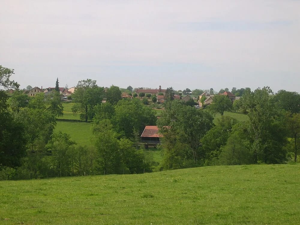 Panneaux solaires à Neuilly-en-Donjon