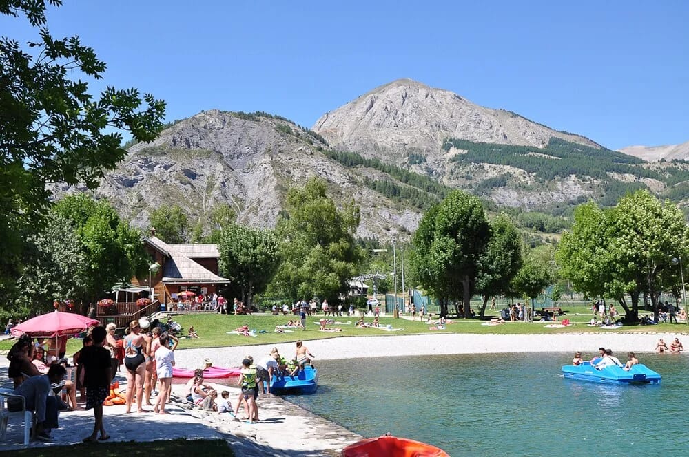 Panneaux solaires à Allos