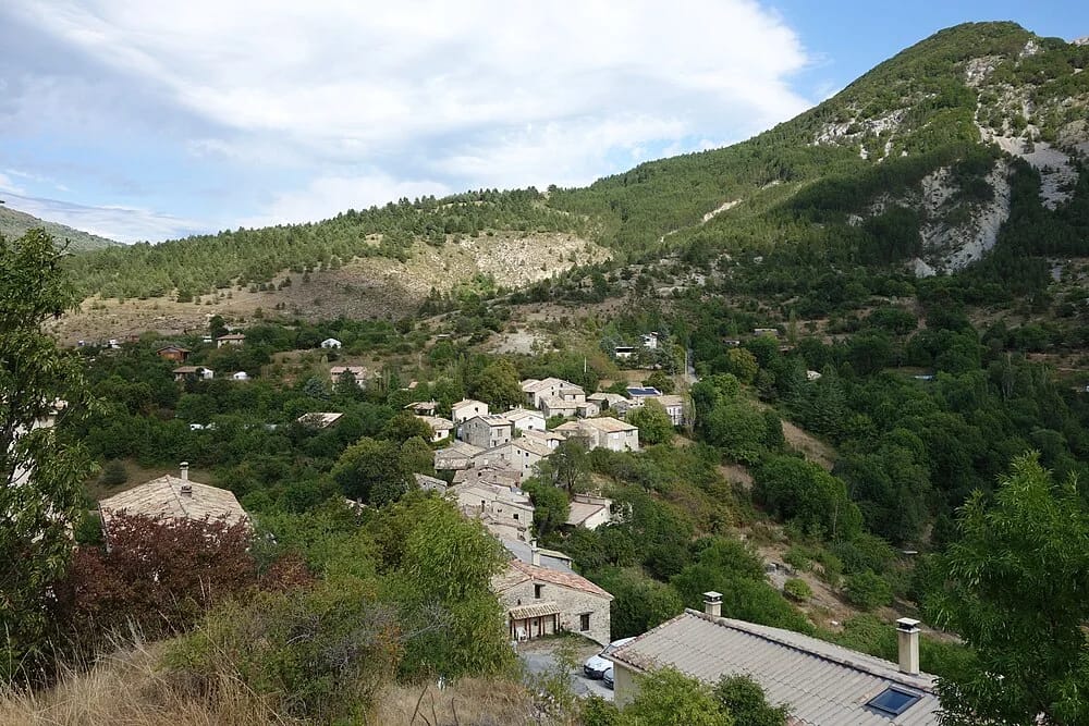Panneaux solaires à Éourres