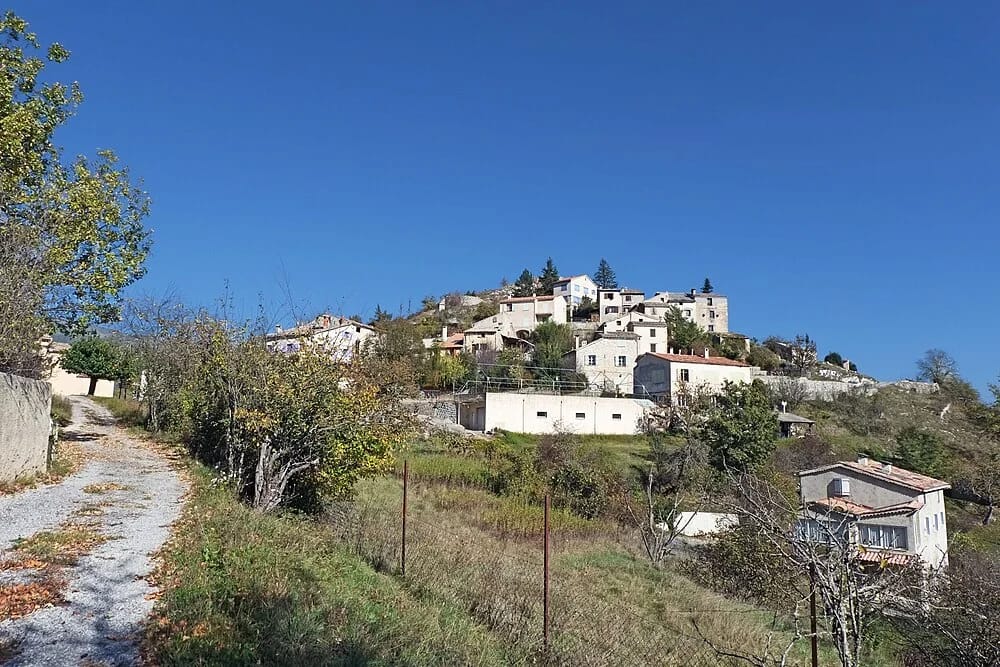 Panneaux solaires aux Mujouls