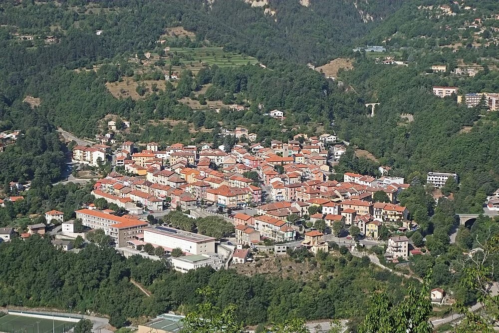Panneaux solaires à Roquebillière