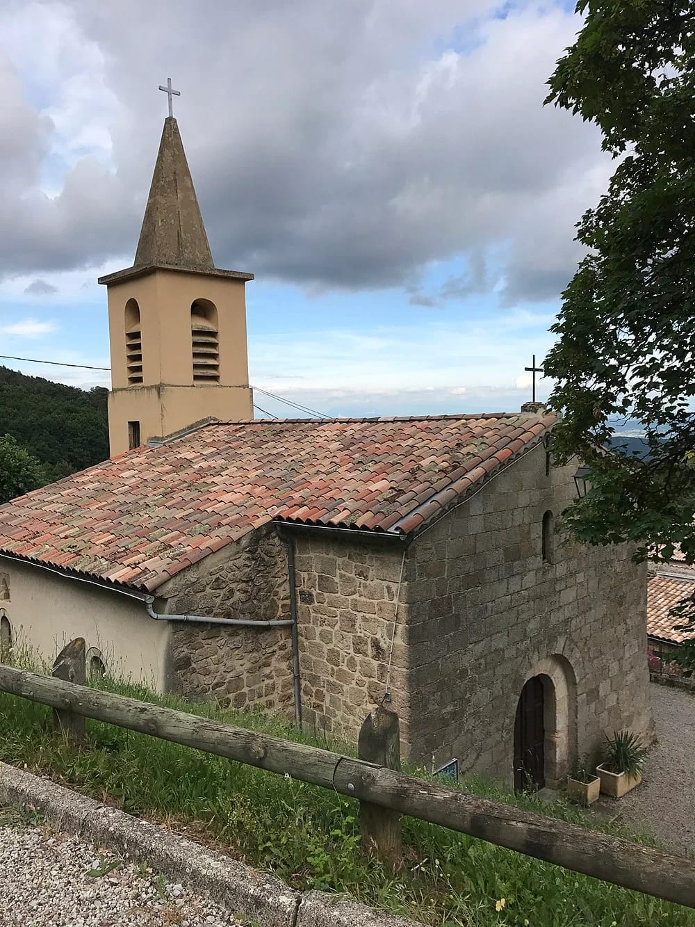 Panneaux solaires à Lyas