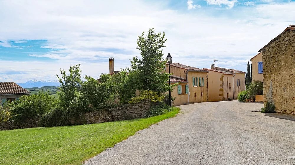 Panneaux solaires à Pécharic-et-le-Py