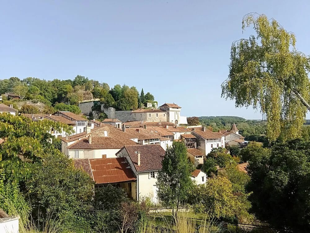 Panneaux solaires à Aubeterre-sur-Dronne
