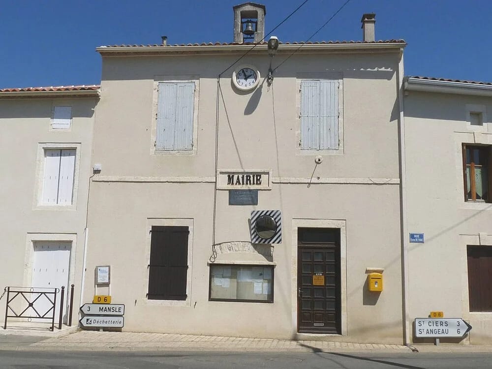 Panneaux solaires à Puyréaux