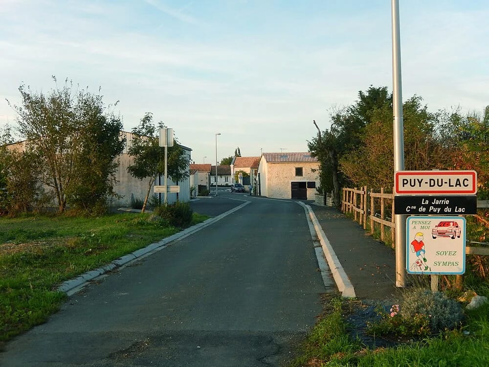 Panneaux solaires à Puy-du-Lac