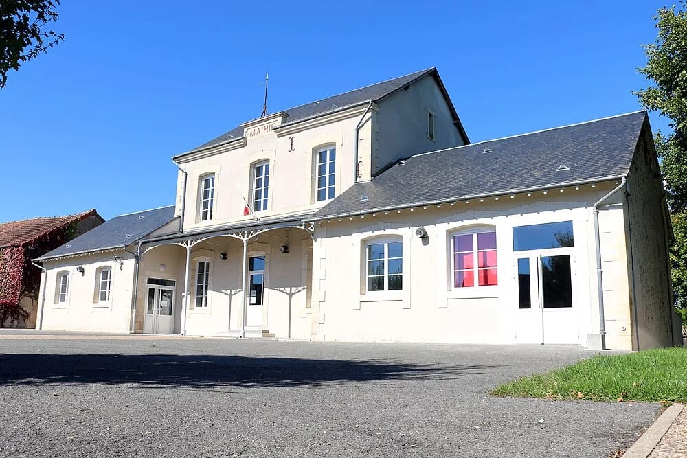 Panneaux solaires à Saint-Denis-de-Palin