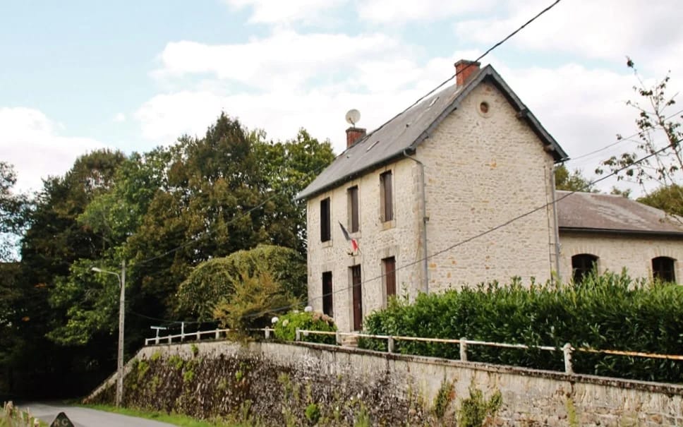 Panneaux solaires à Meyrignac-l'Église