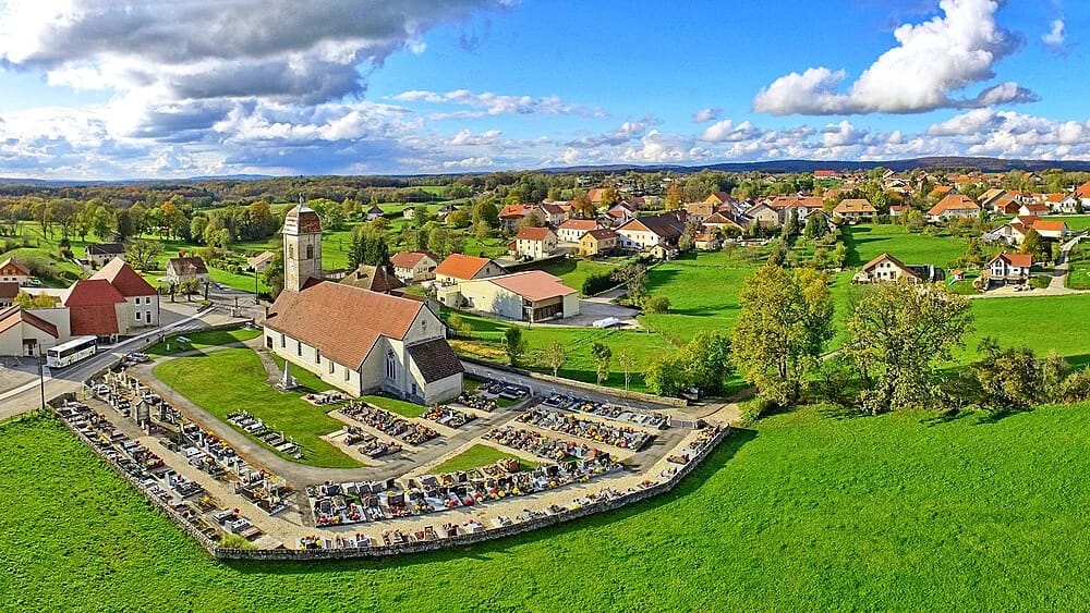 Panneaux solaires à Étalans