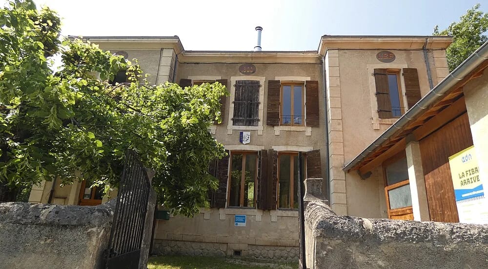 Panneaux solaires aux Prés