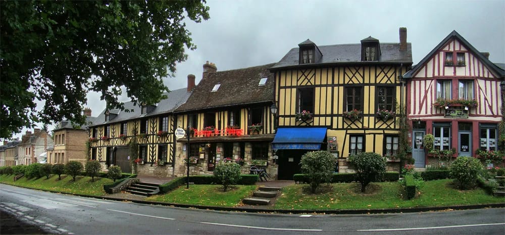 Panneaux solaires au Bec-Hellouin