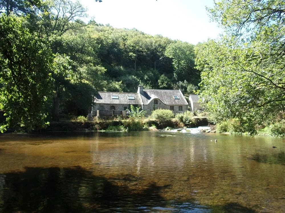 Panneaux solaires à Locunolé