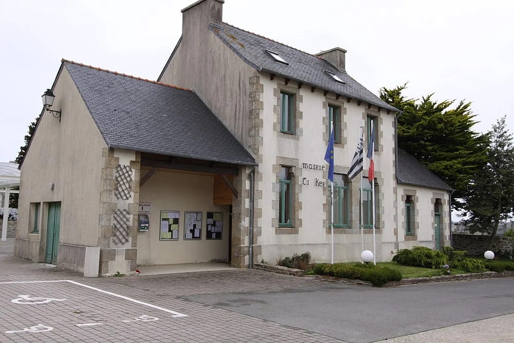 Panneaux solaires à Tréglonou