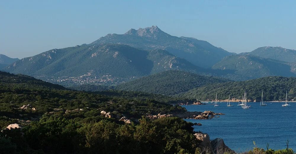 Panneaux solaires à Monacia-d'Aullène