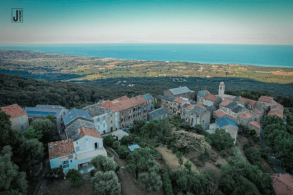 Panneaux solaires à Santa-Maria-Poggio