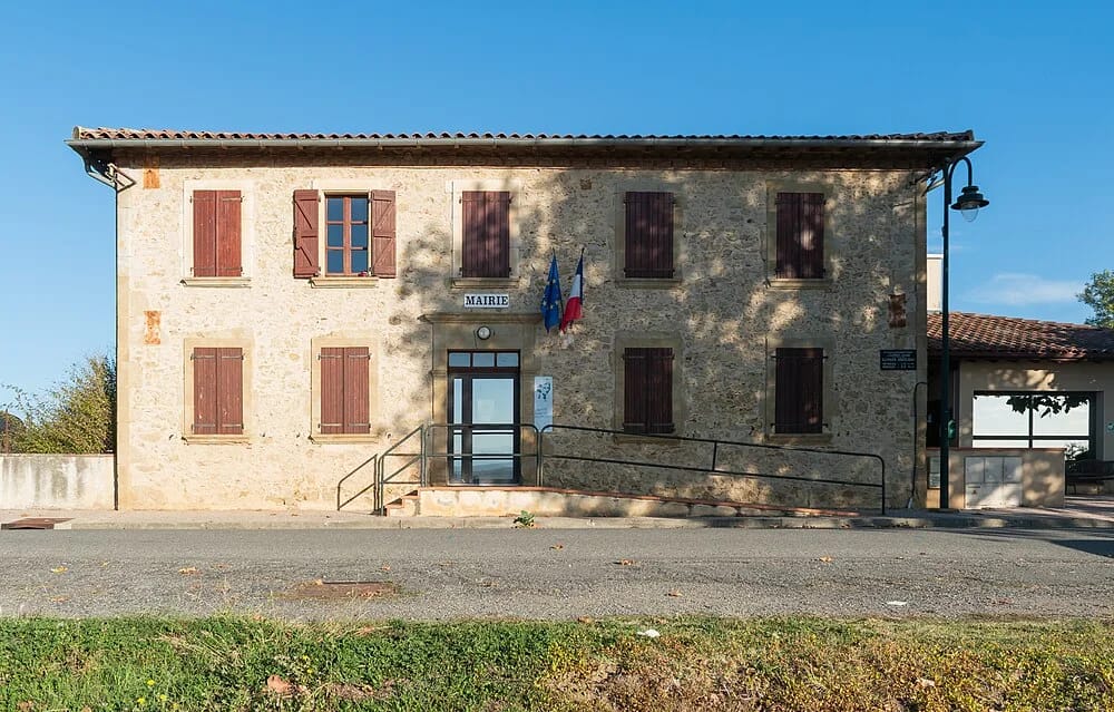 Panneaux solaires à Lussan-Adeilhac