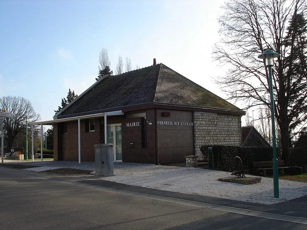 Panneaux solaires à Verneuil-sur-Igneraie