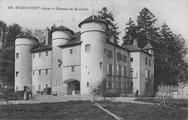 Panneaux solaires à Eyzin-Pinet
