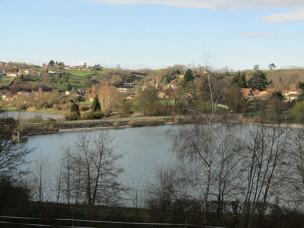 Panneaux solaires à Meyrieu-les-Étangs