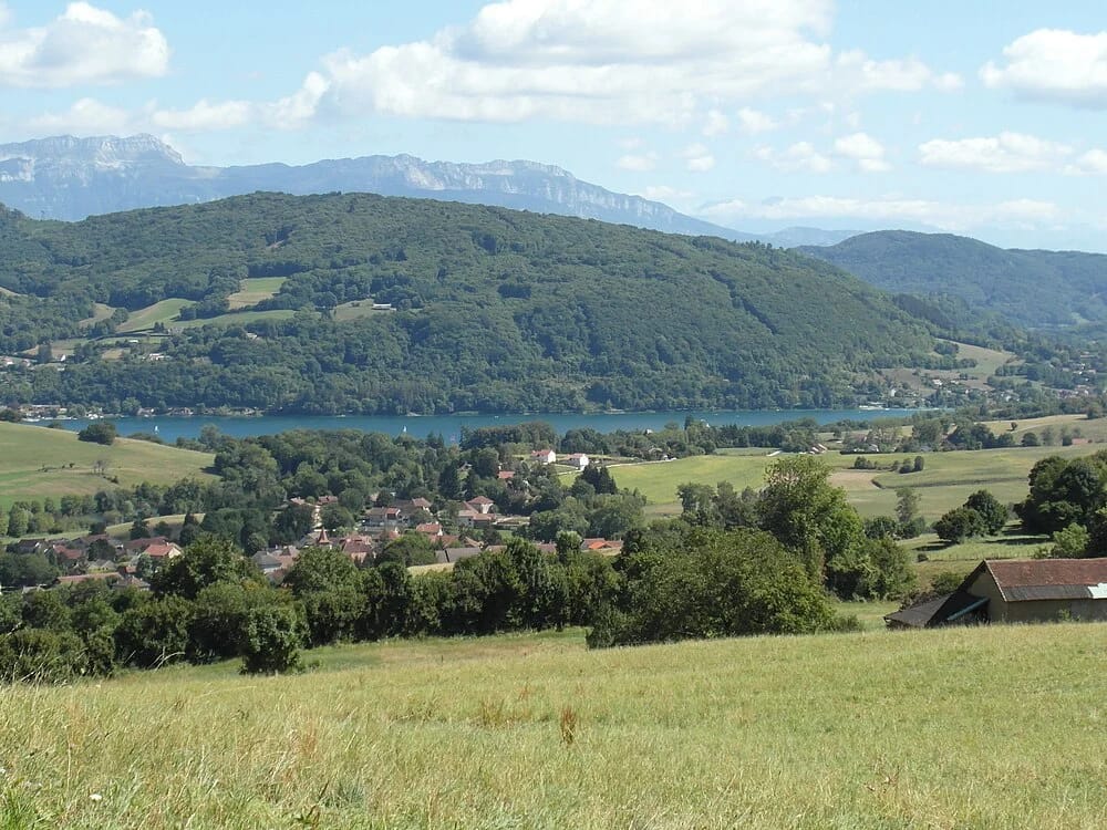 Panneaux solaires à Villages du Lac de Paladru