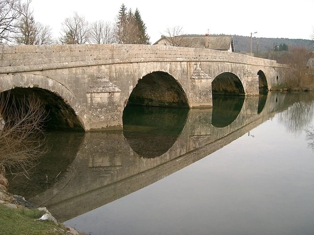 Panneaux solaires à Pont-du-Navoy