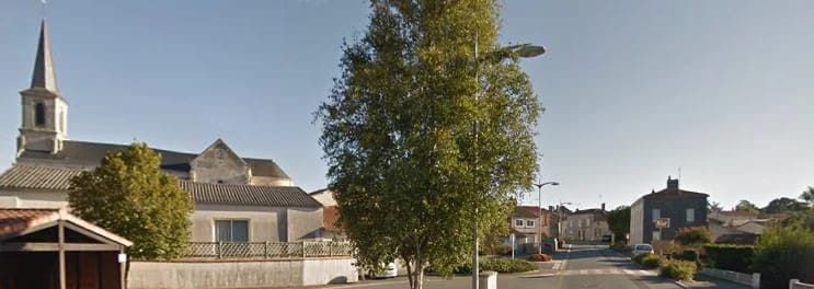 Panneaux solaires à Yzernay