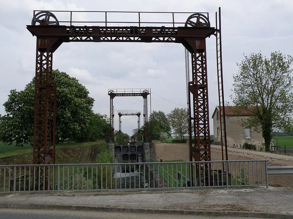 Panneaux solaires à Saint-Just-Sauvage