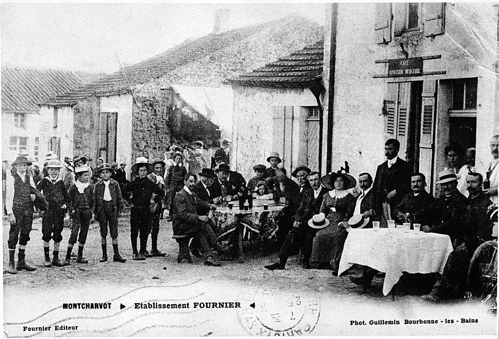 Panneaux solaires à Montcharvot