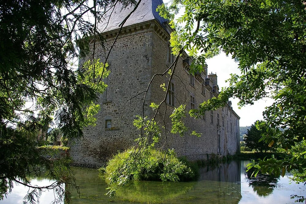 Panneaux solaires à Saint-Georges-sur-Erve