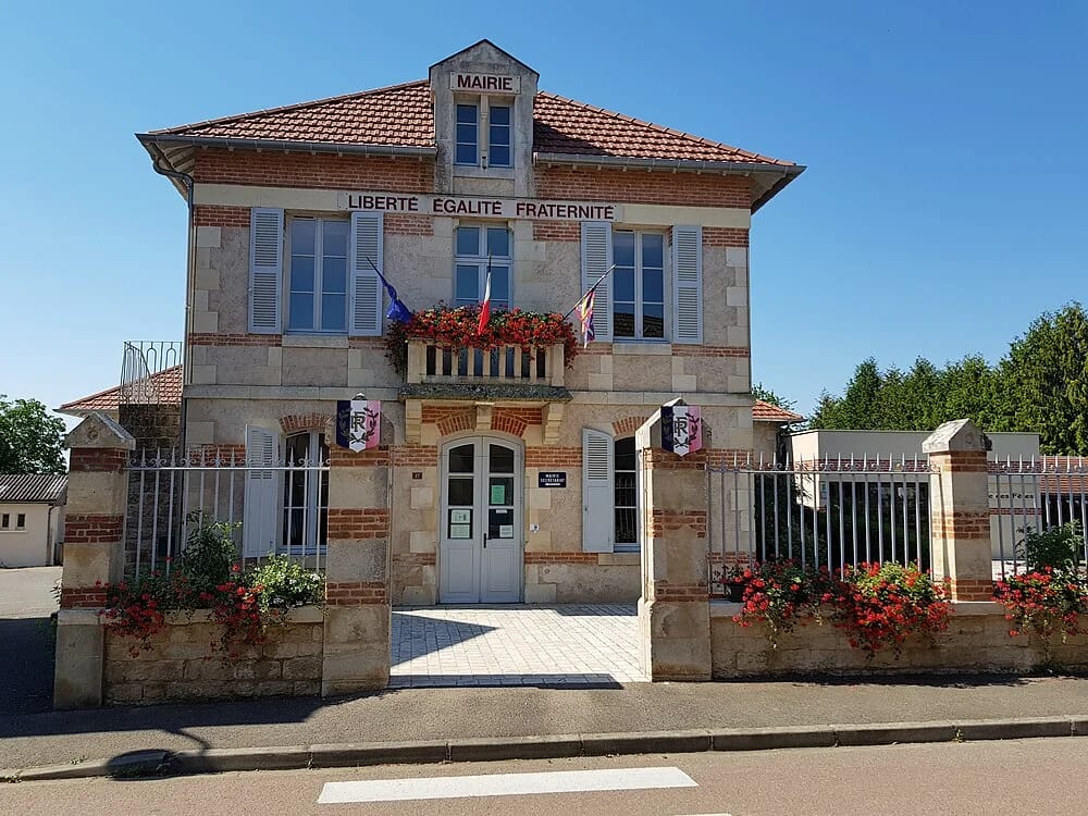 Panneaux solaires à Suilly-la-Tour