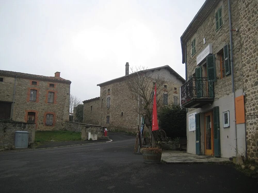 Panneaux solaires à Champagnat-le-Jeune