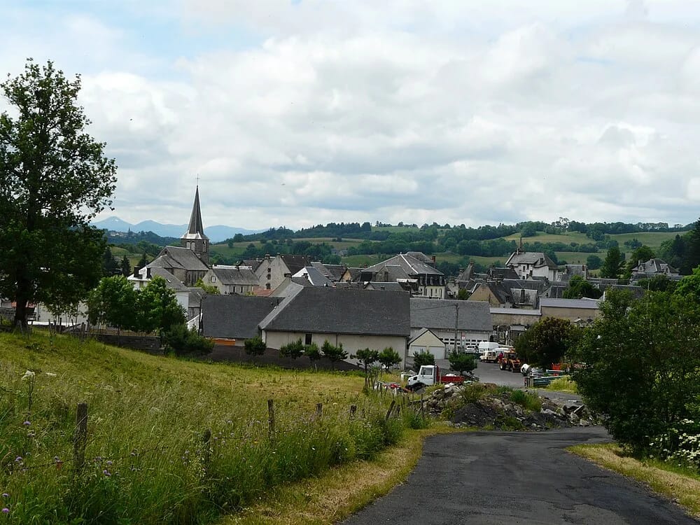 Panneaux solaires à Égliseneuve-d'Entraigues
