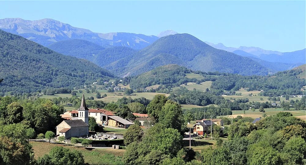 Panneaux solaires à Montsérié