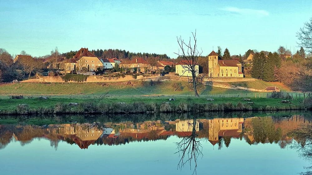 Panneaux solaires à Thiénans