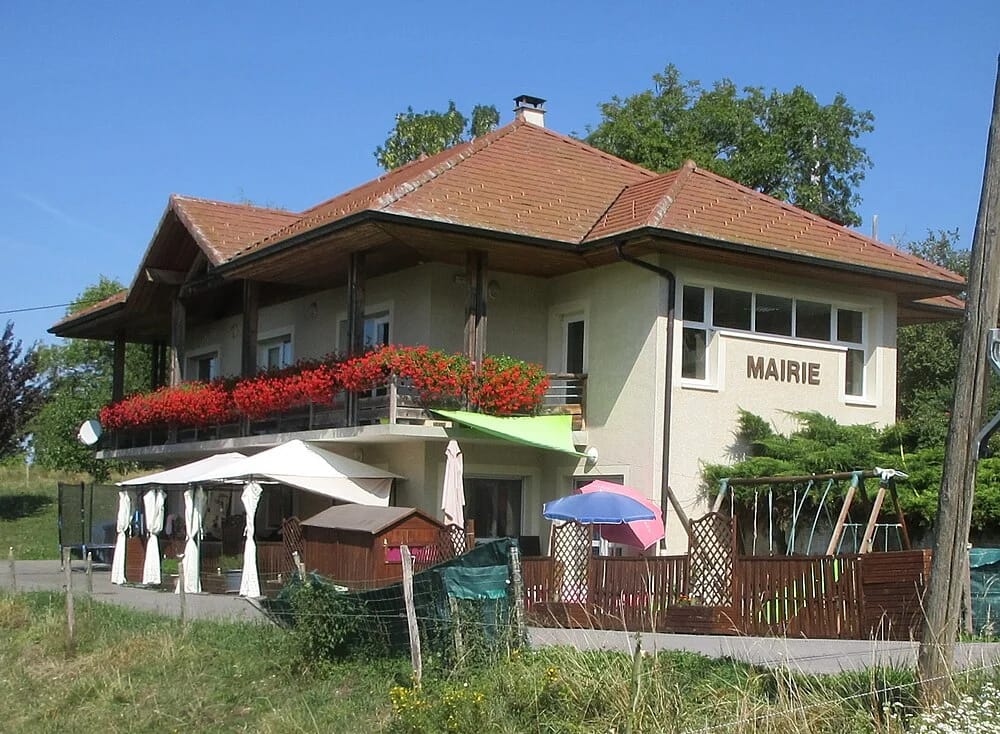 Panneaux solaires à Meyrieux-Trouet