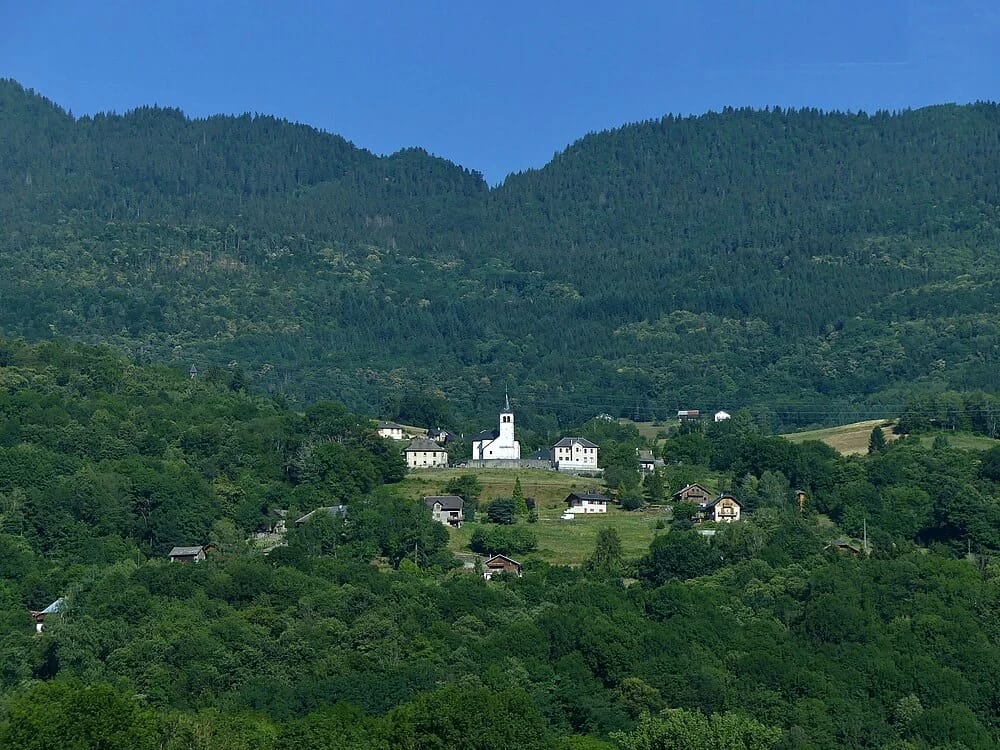 Panneaux solaires à Saint-Alban-d'Hurtières