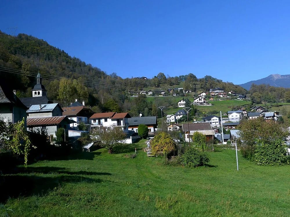 Panneaux solaires à Saint-Paul-sur-Isère