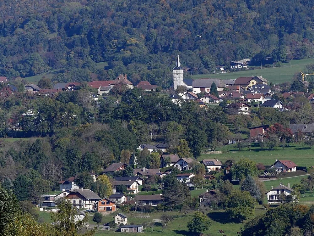Panneaux solaires à Villaz
