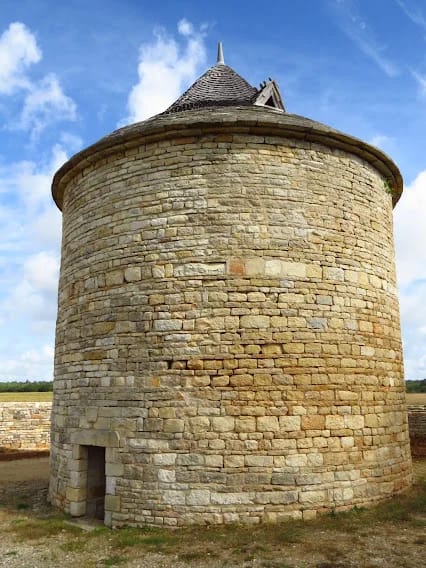 Panneaux solaires à Mairé-Levescault