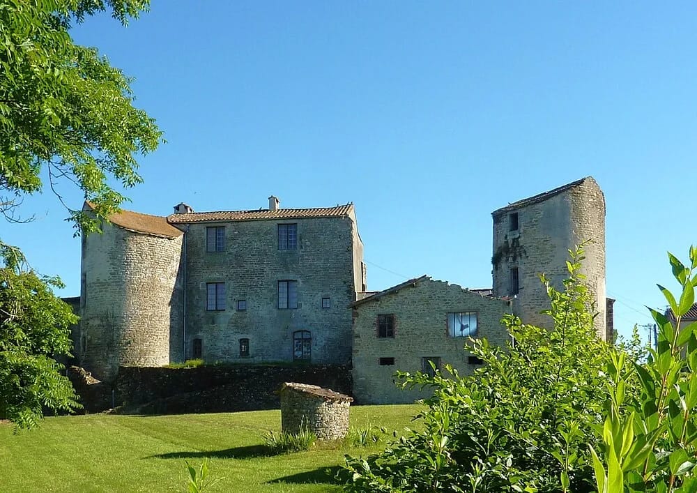 Panneaux solaires à Saint-Michel-de-Vax