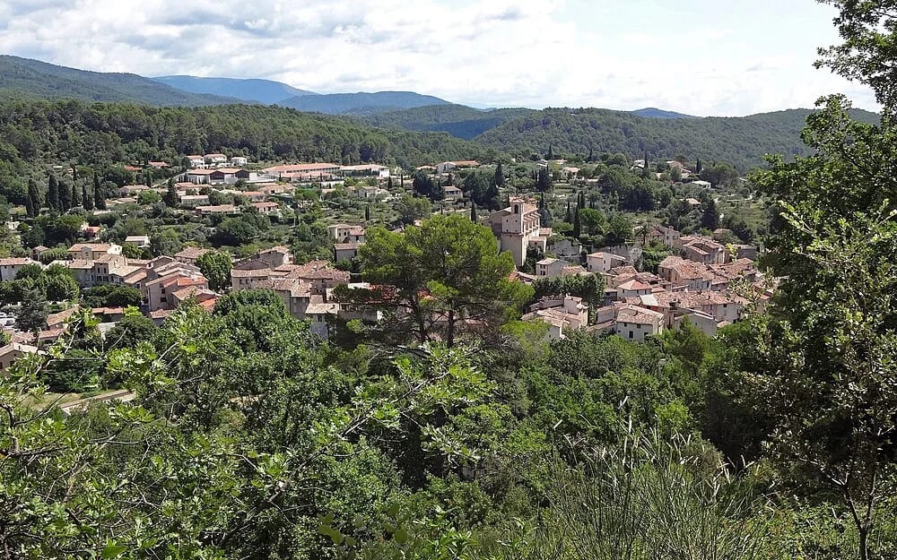Panneaux solaires à Figanières