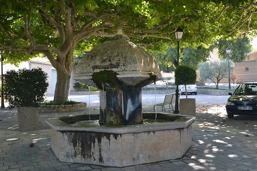 Panneaux solaires à Saint-Roman-de-Malegarde