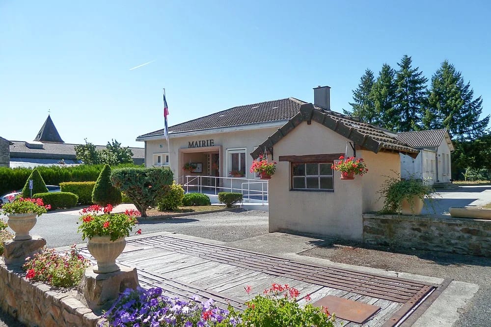 Panneaux solaires à Saint-Amand-Magnazeix