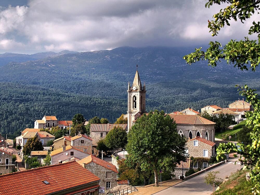 Panneaux solaires à Zonza