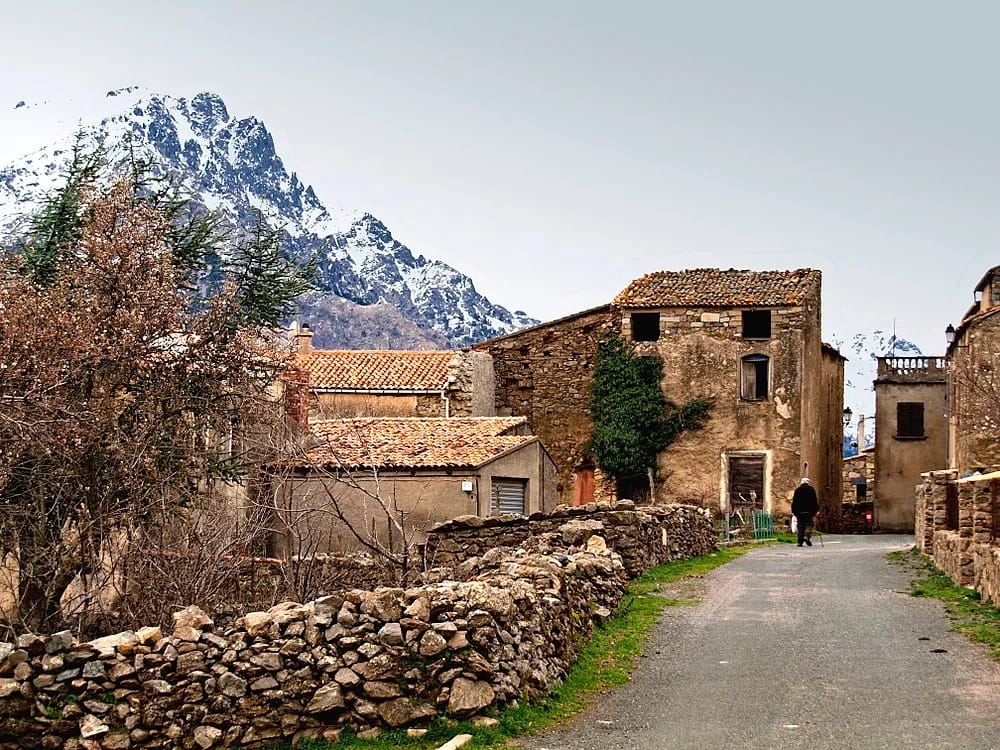 Panneaux solaires à Vallica