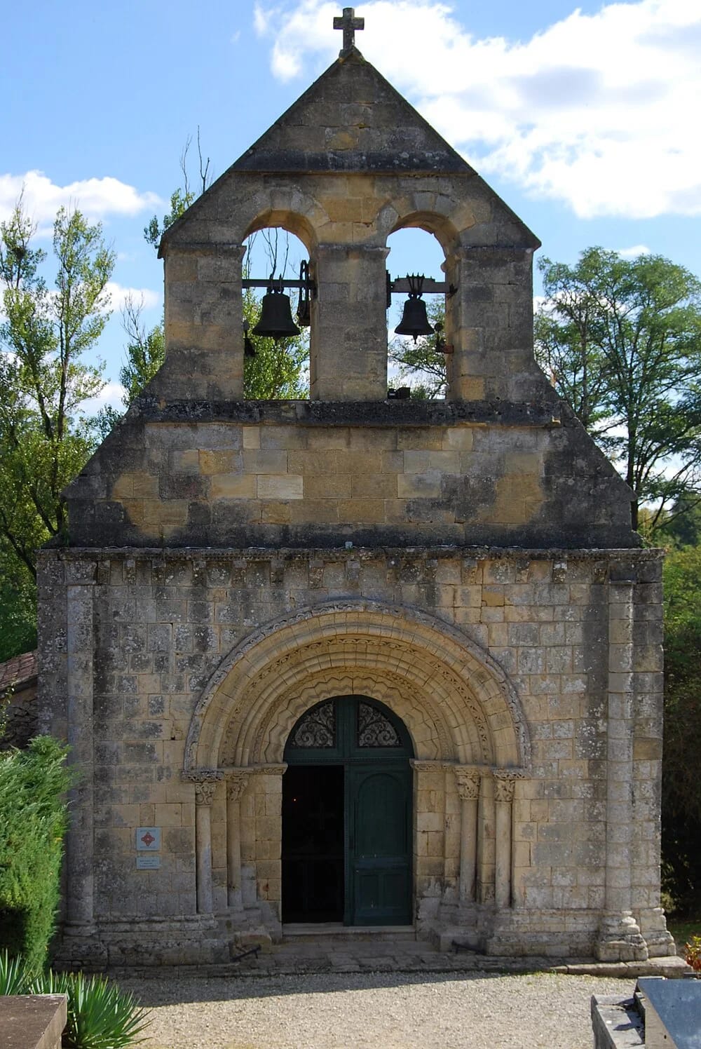 Panneaux solaires à Saint-Genès-de-Lombaud