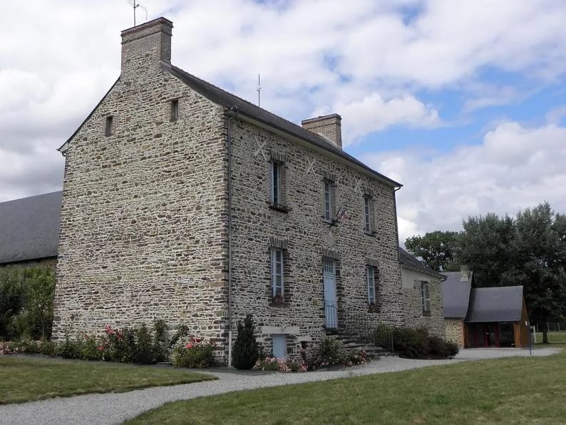 Panneaux solaires à Arbrissel