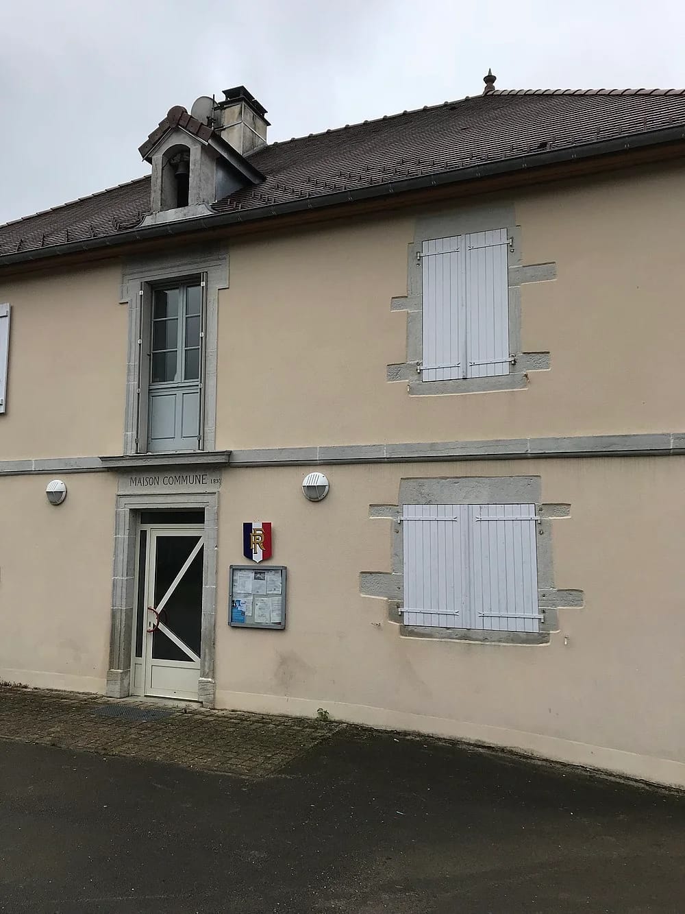 Panneaux solaires à Marnézia